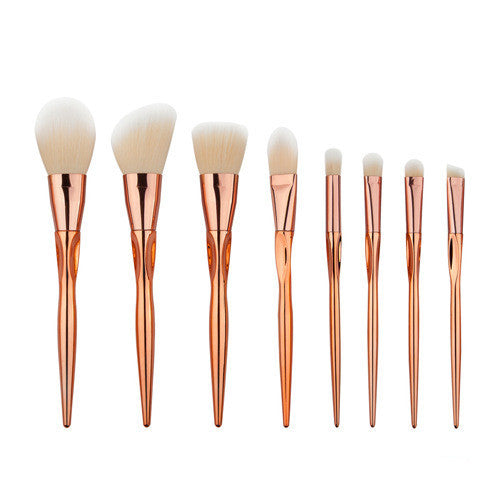 Foundation brush set with soft blending bristles

