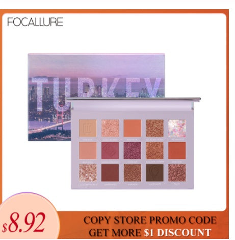 Versatile eyeshadow palette for travel beauty kit

