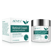 Retinol skincare cream boosts collagen production

