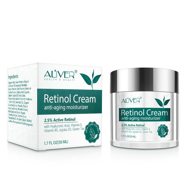 Retinol skincare cream boosts collagen production

